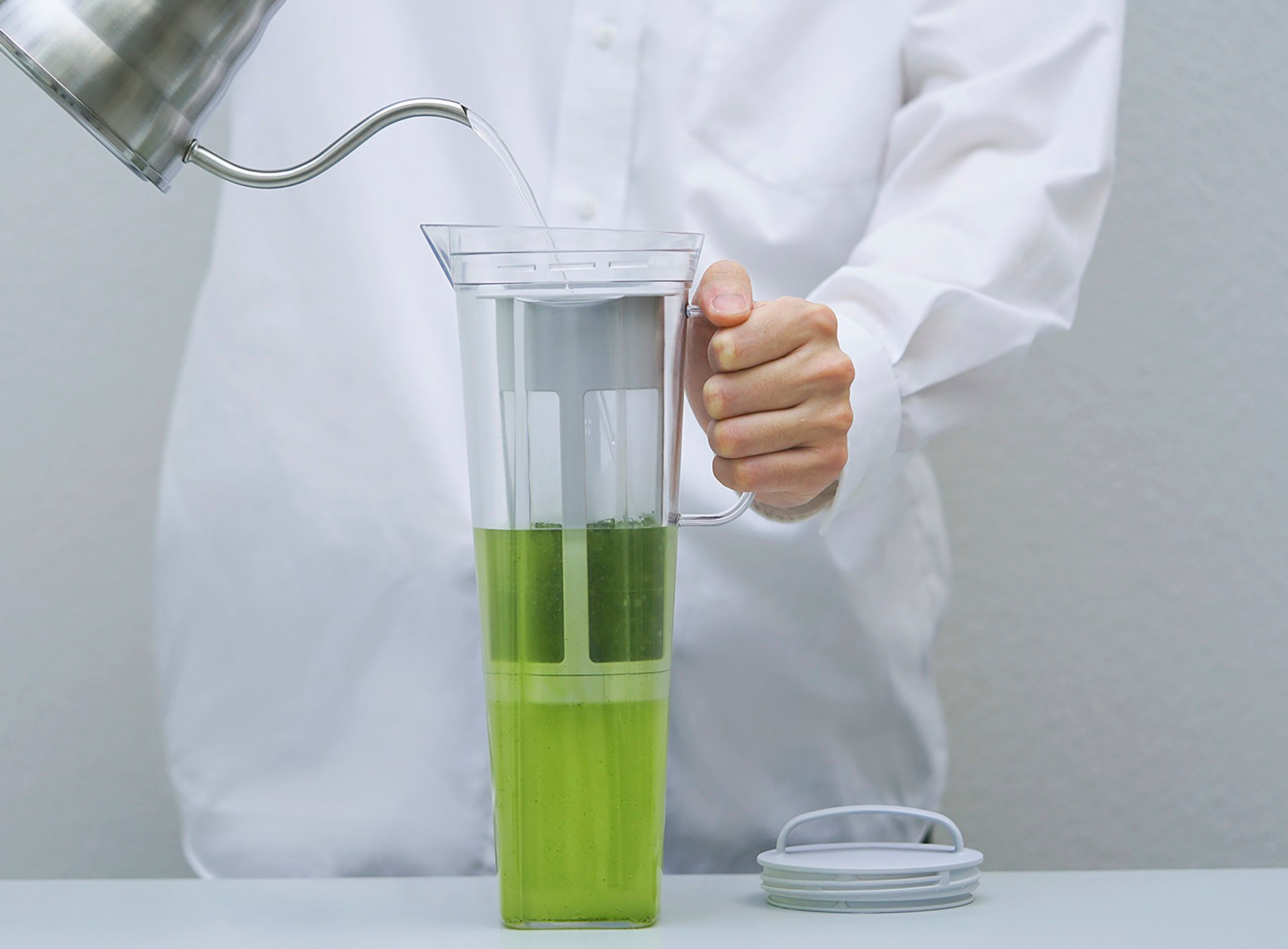 Cold Brew Tea Pitcher Lily