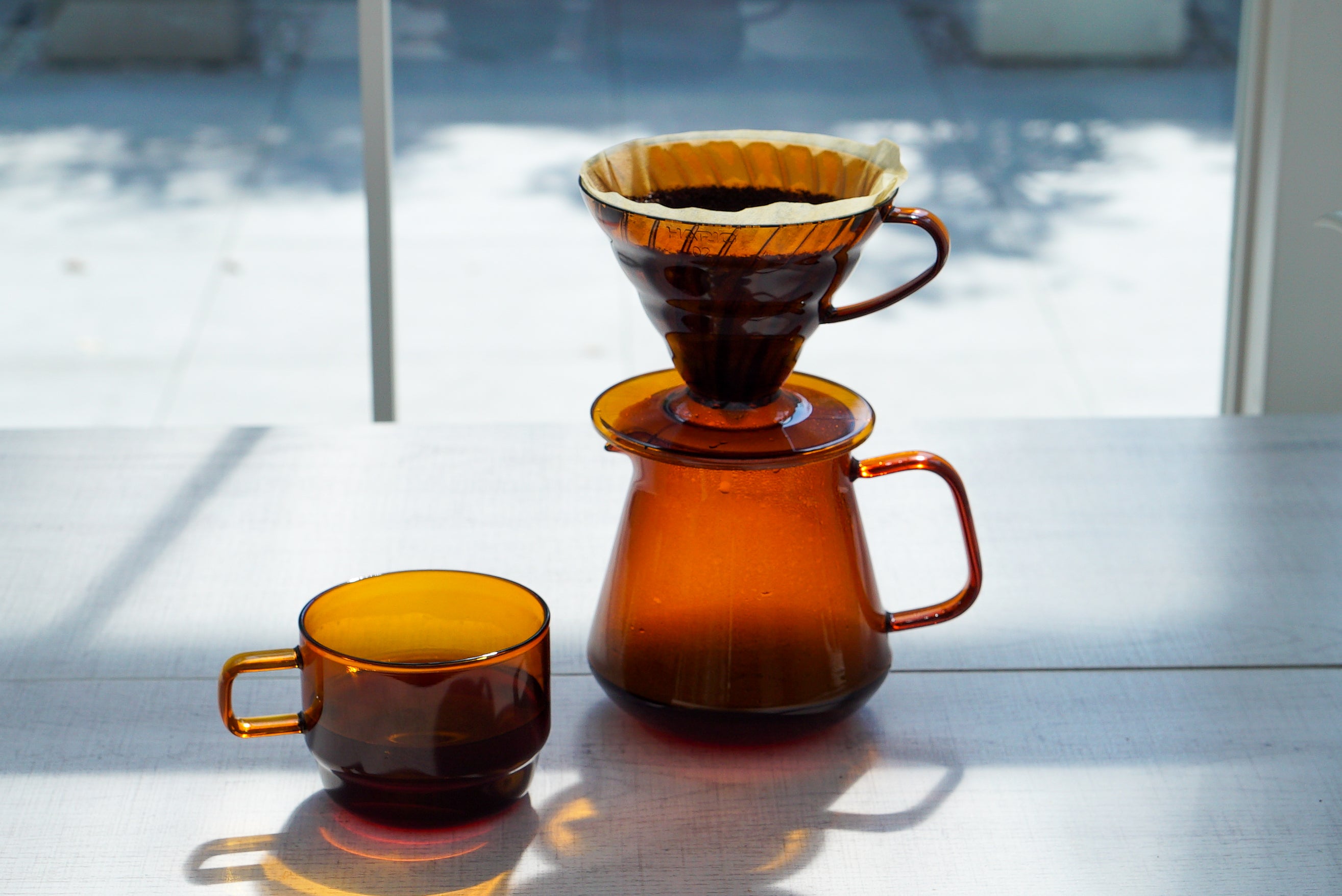 V60 Plastic Coffee Dripper Amber 02