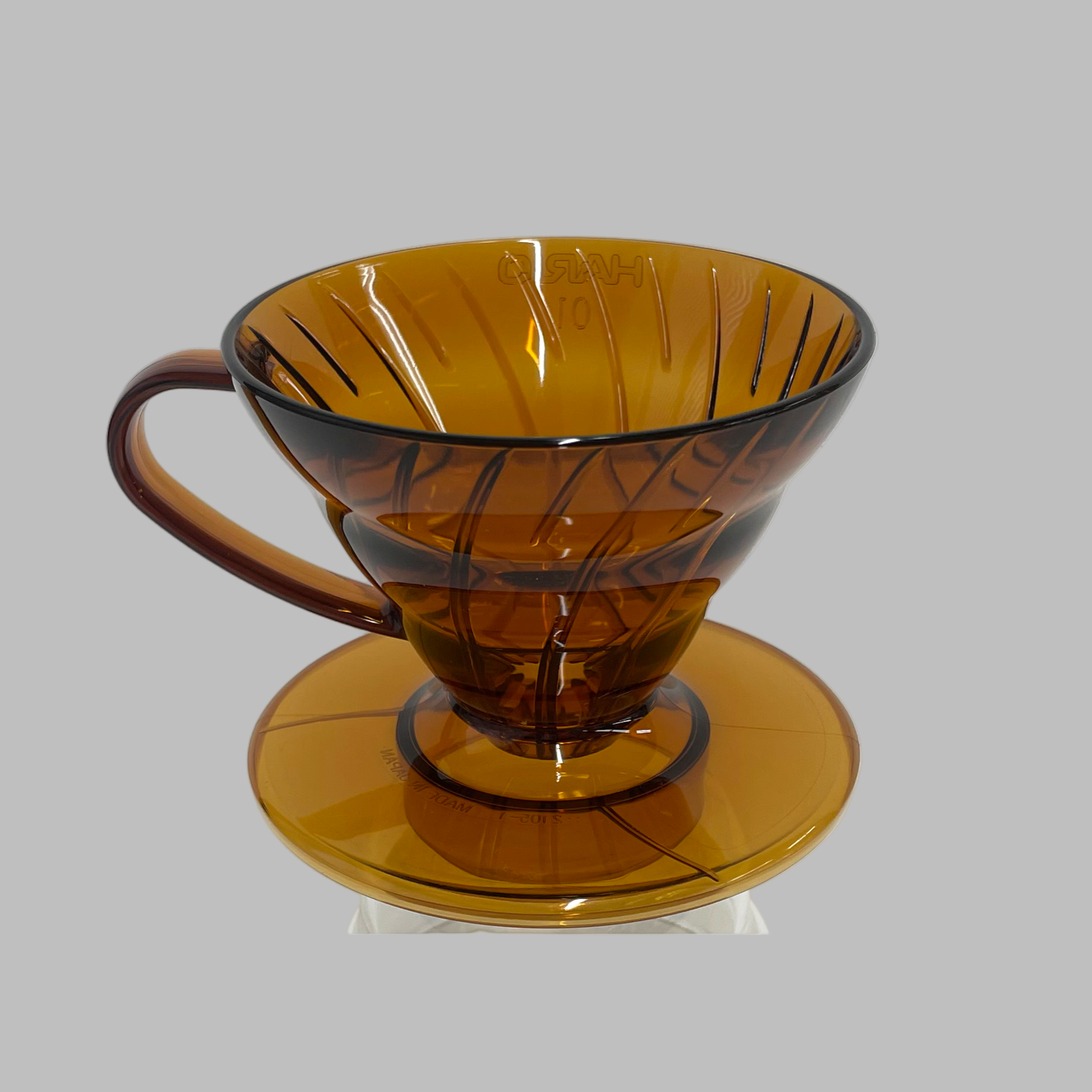 V60 Plastic Coffee Dripper Amber 01