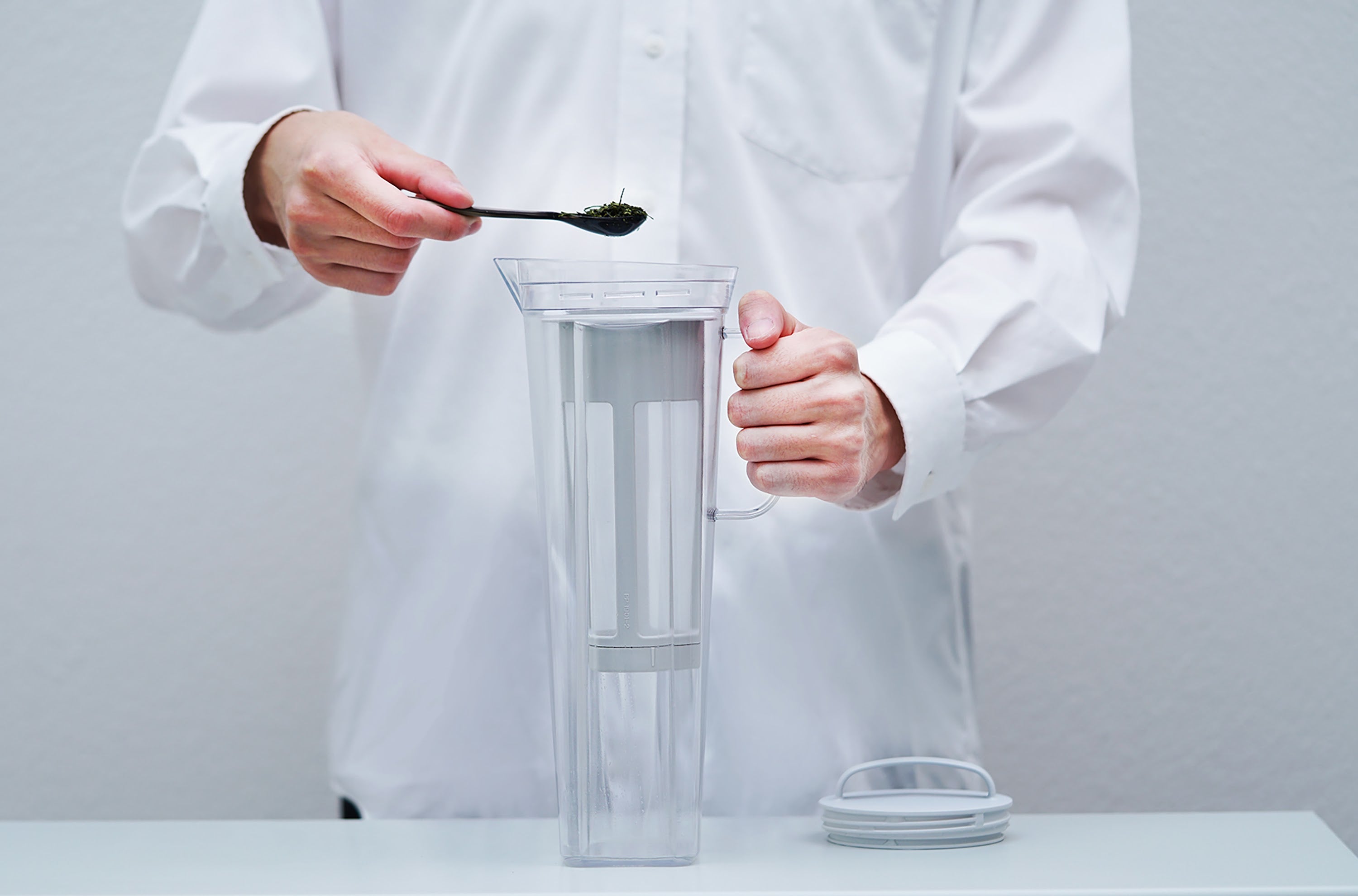 Cold Brew Tea Pitcher Lily