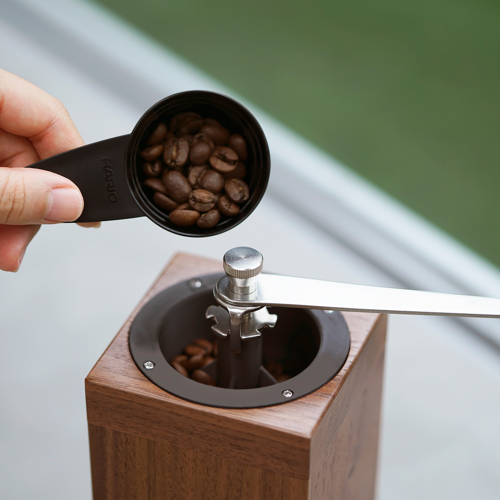 Coffee Mill Cube 1-2 Cups