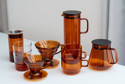 V60 Plastic Coffee Dripper Amber 01