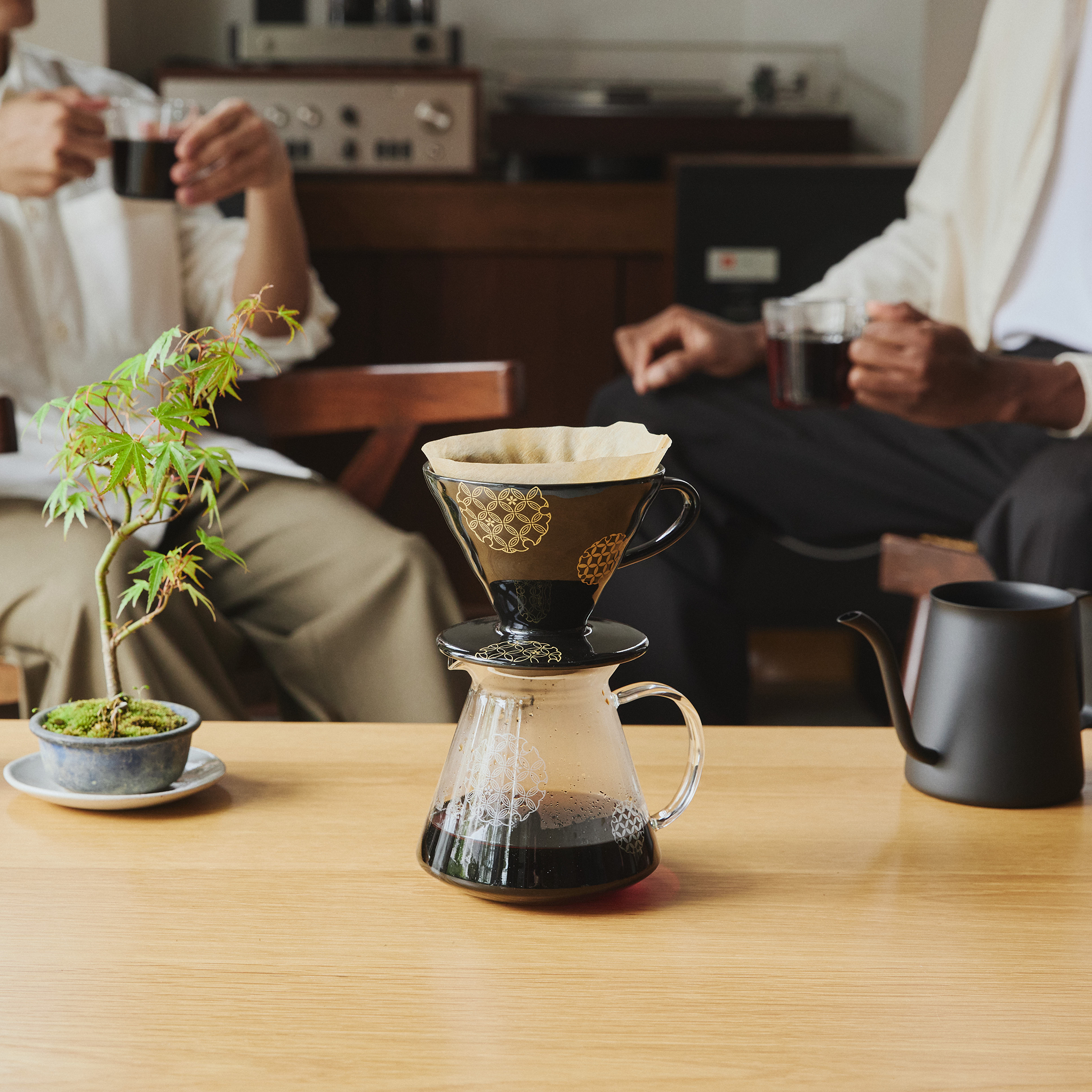 V60 Ceramic Dripper 02 "Shippou" Seven Treasures Pattern